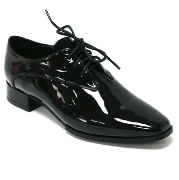 Туфли черные на низком каблуке женские